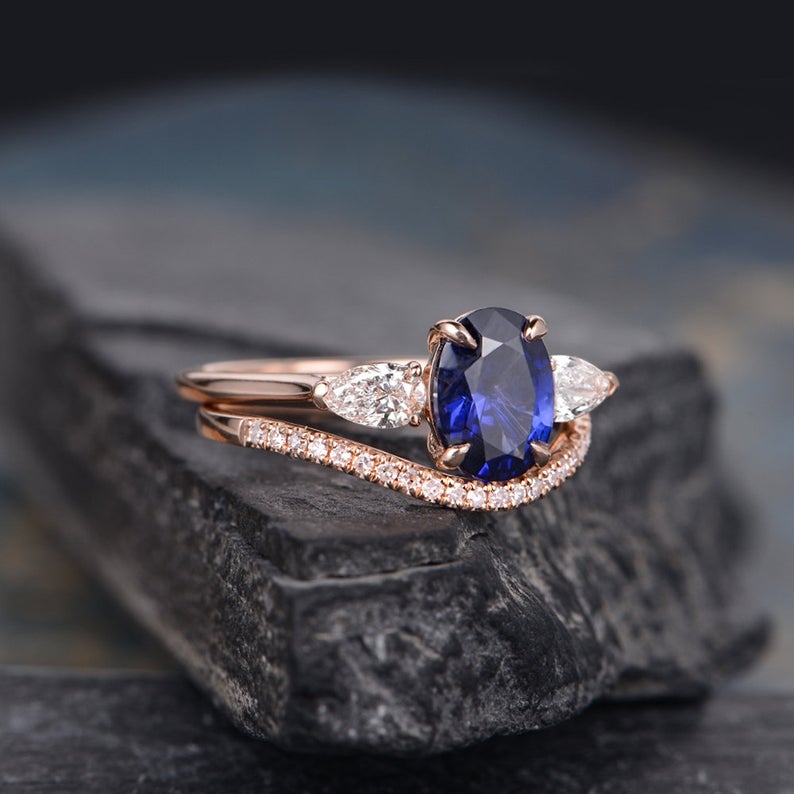 Blue Sapphire Bridal Ring Set, Oval Cut