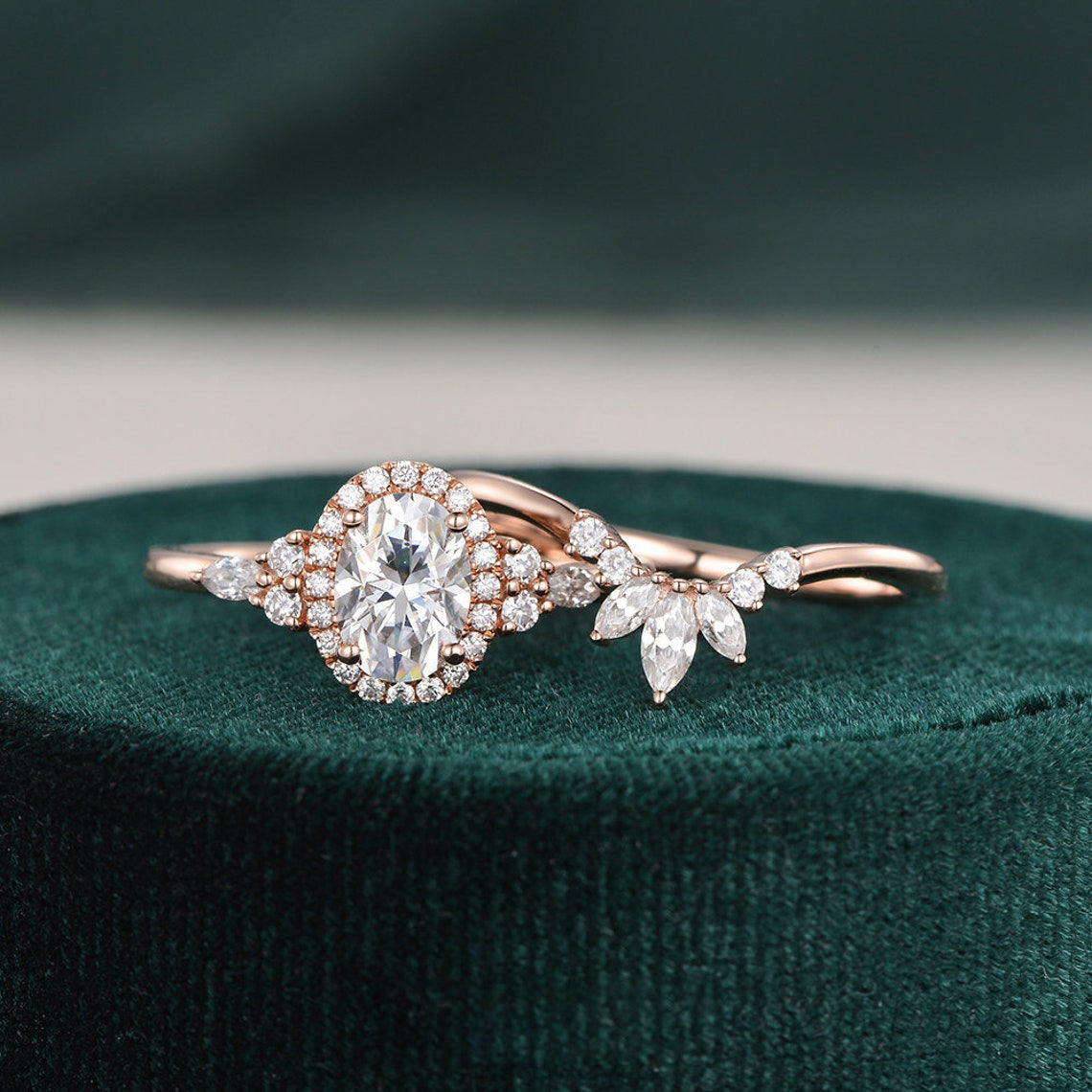 Bridal Ring Set, Oval Cut Center Stone