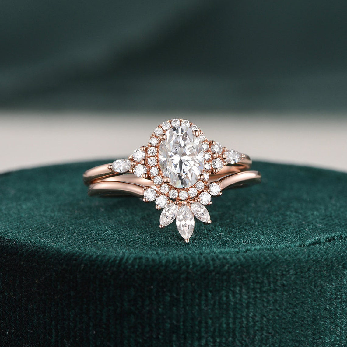 Bridal Ring Set, Oval Cut Center Stone