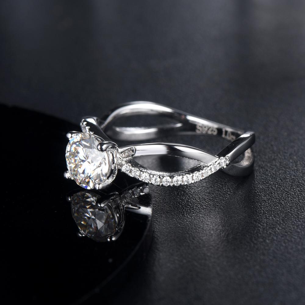 Twist Design With Split Shank, 1.00ct Round Cut