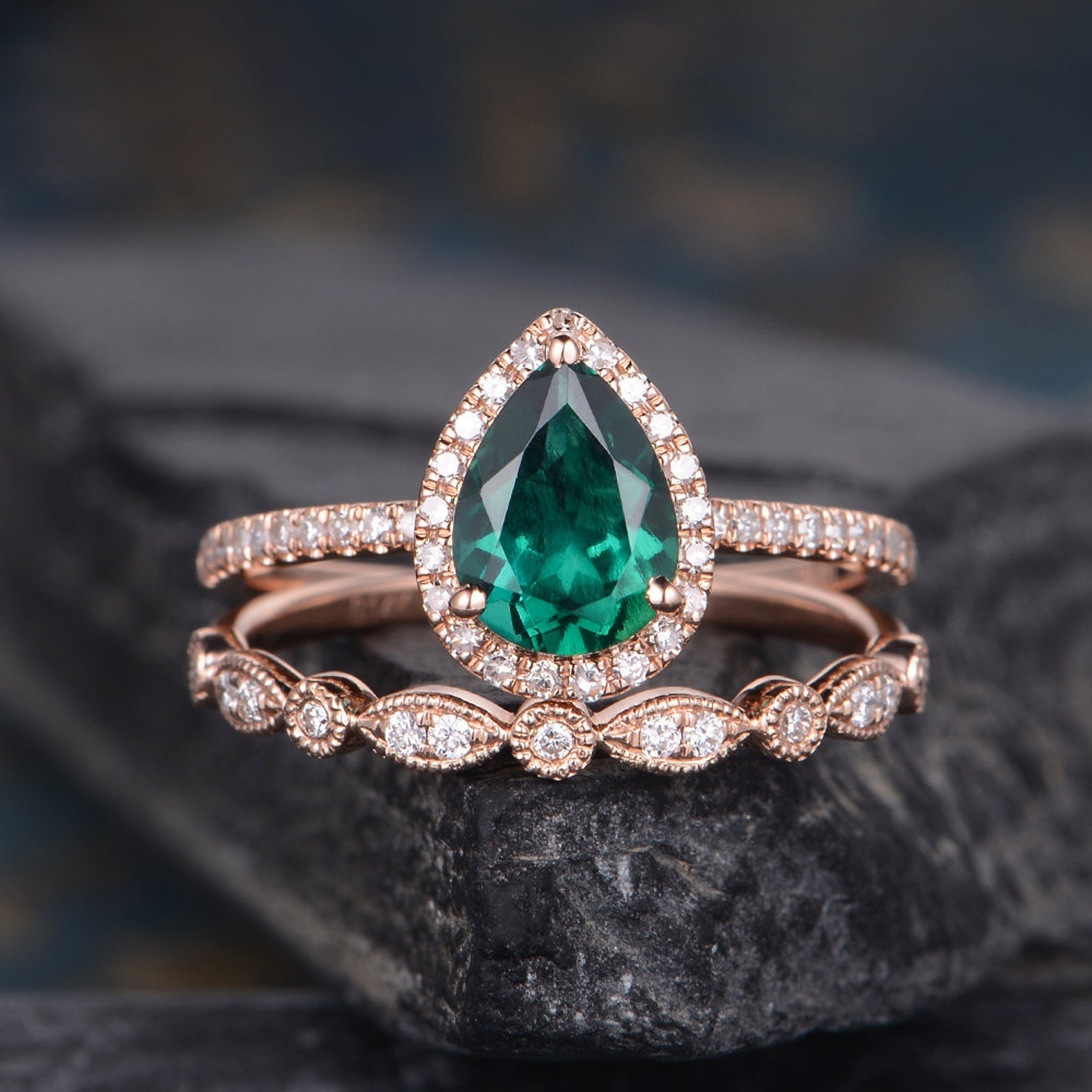 Vintage Inspired Emerald Bridal Ring Set