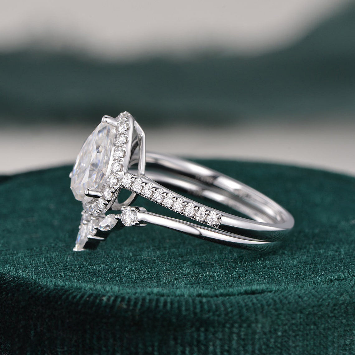 Vintage Style Bridal Ring Set, Pear Cut Center Stone