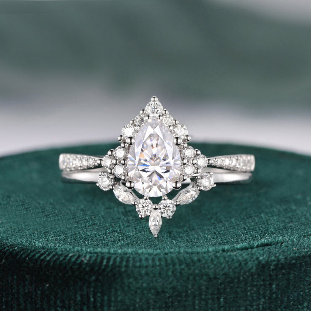 Vintage Style Bridal Ring Set, Pear Cut Center Stone